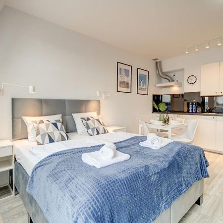Apartament Debina Z Miejscem Parkingowym Swinoujscie Exterior photo